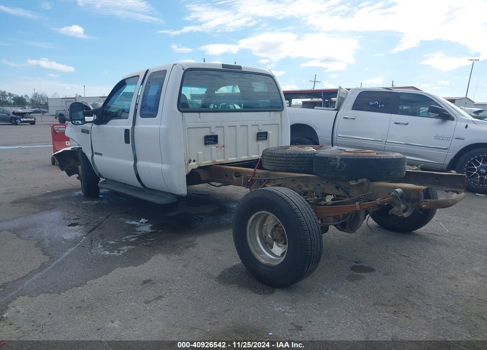 2000 FORD F-350 LARIAT/XL/XLT VIN: 1FDWX36F8YEA34667