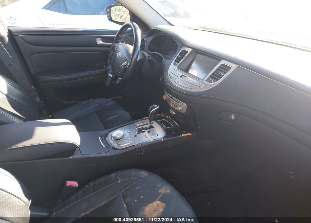 2013 HYUNDAI GENESIS 3.8 VIN: KMHGC4DD3DU233679