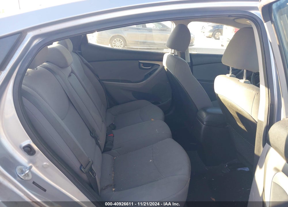 2015 HYUNDAI ELANTRA SE VIN: 5NPDH4AE5FH580272