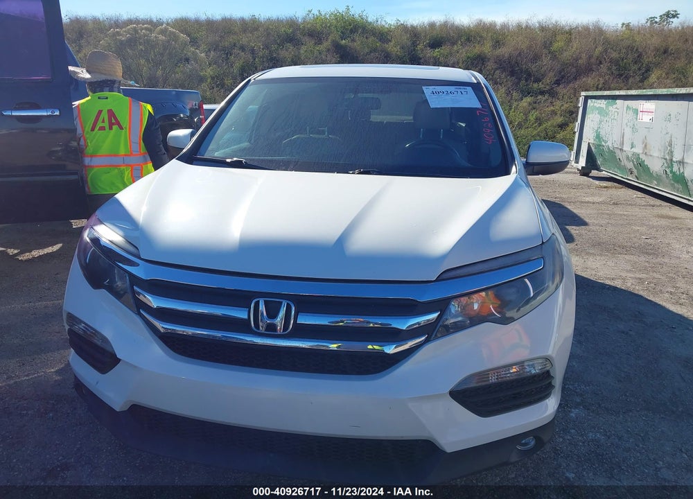 2018 HONDA PILOT EX-L VIN: 5FNYF6H54JB055168