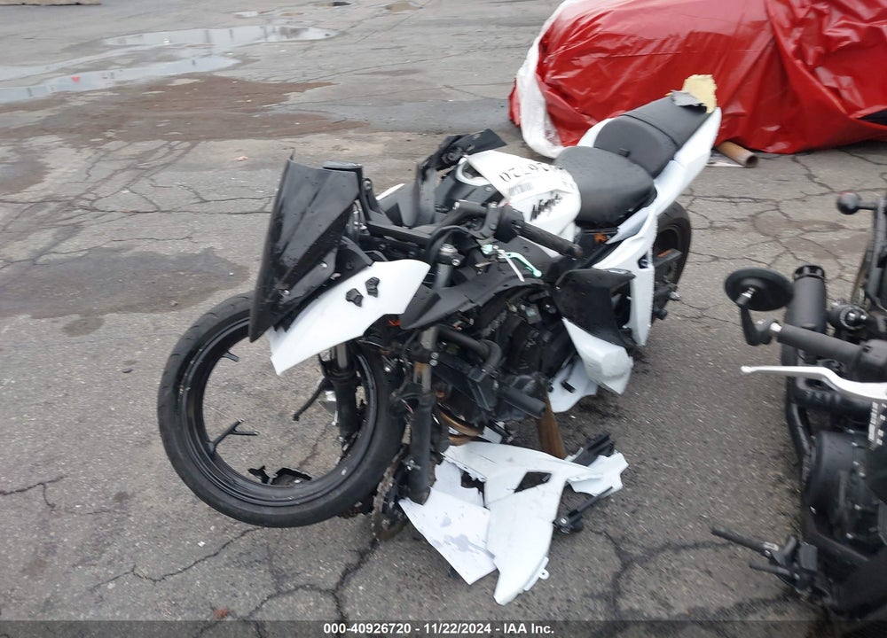 2017 KAWASAKI EX650 J VIN: JKAEXEJ10HDA01513