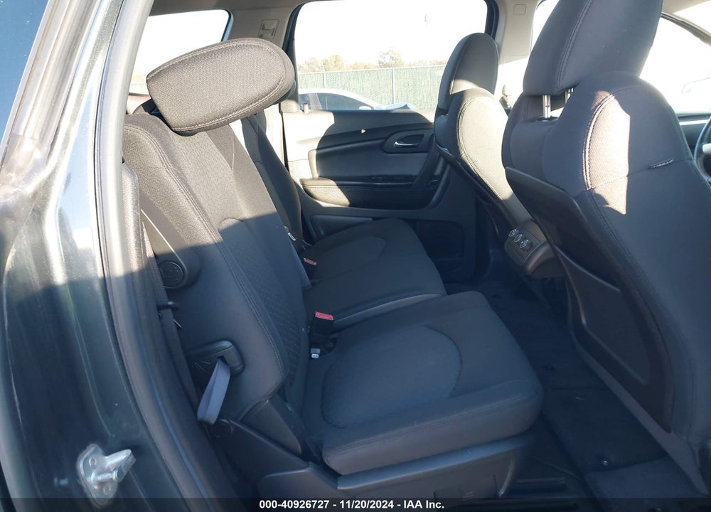 2011 CHEVROLET TRAVERSE 1LT VIN: 1GNKVGED6BJ121411