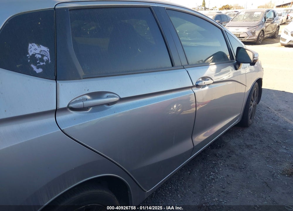 2017 HONDA FIT EX VIN: 3HGGK5G76HM701838
