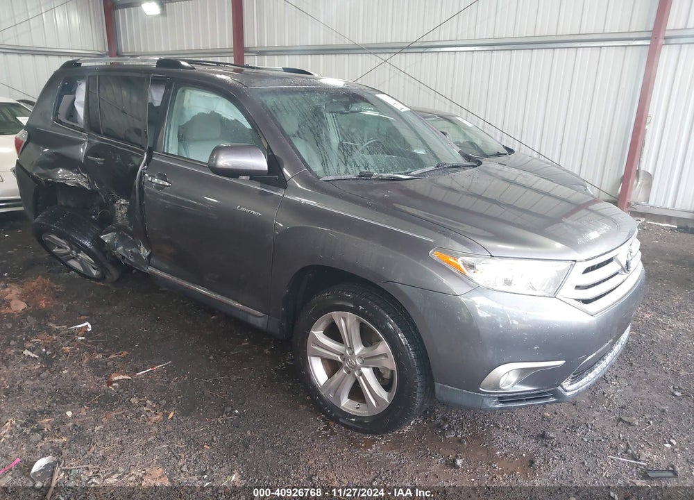 2013 TOYOTA HIGHLANDER LIMITED V6 VIN: 5TDYK3EH8DS128177