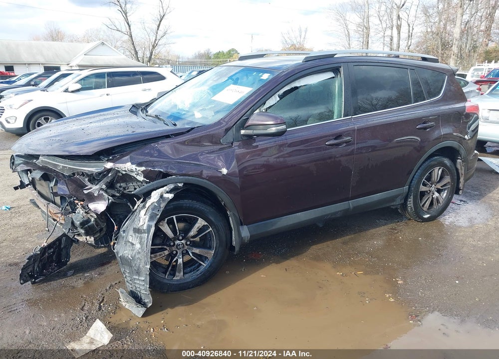 2017 TOYOTA RAV4 XLE VIN: 2T3RFREV4HW662279