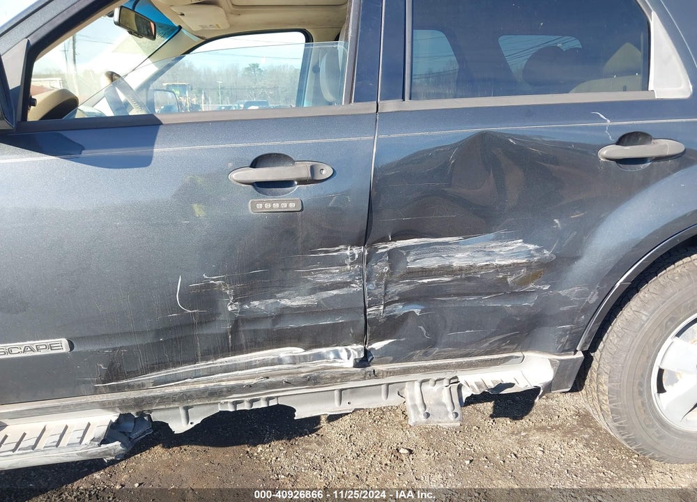 2008 FORD ESCAPE XLT VIN: 1FMCU93138KC68286