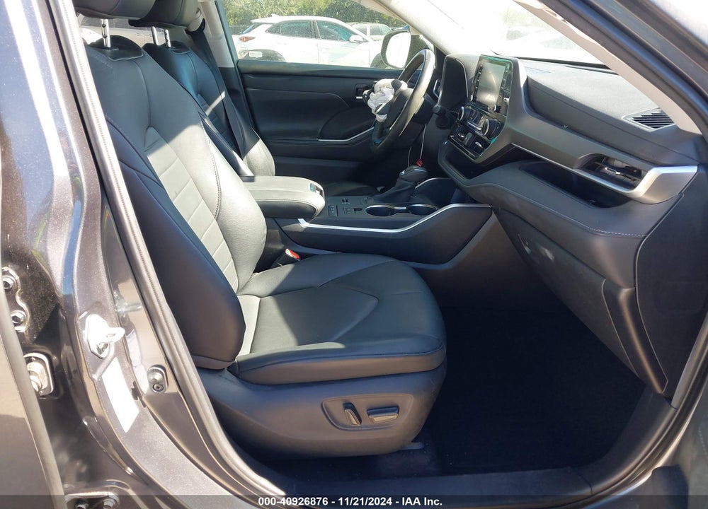 2020 TOYOTA HIGHLANDER HYBRID XLE VIN: 5TDGBRCH0LS501759