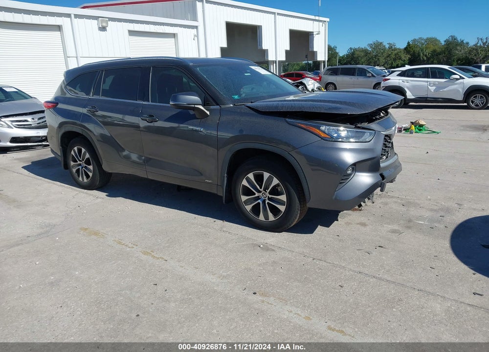 2020 TOYOTA HIGHLANDER HYBRID XLE VIN: 5TDGBRCH0LS501759