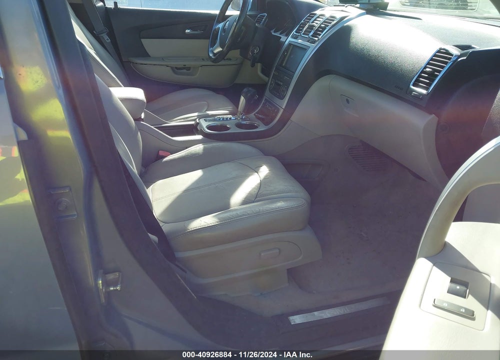 2008 GMC ACADIA SLT-1 VIN: 1GKER23788J146429