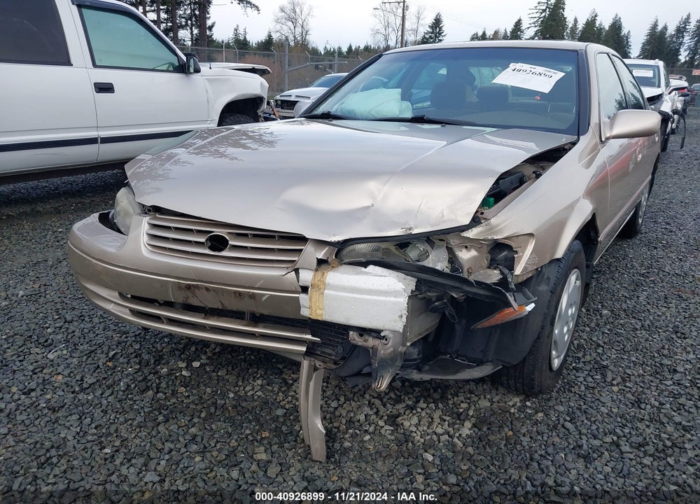 1998 TOYOTA CAMRY LE VIN: JT2BG22K5W0192404