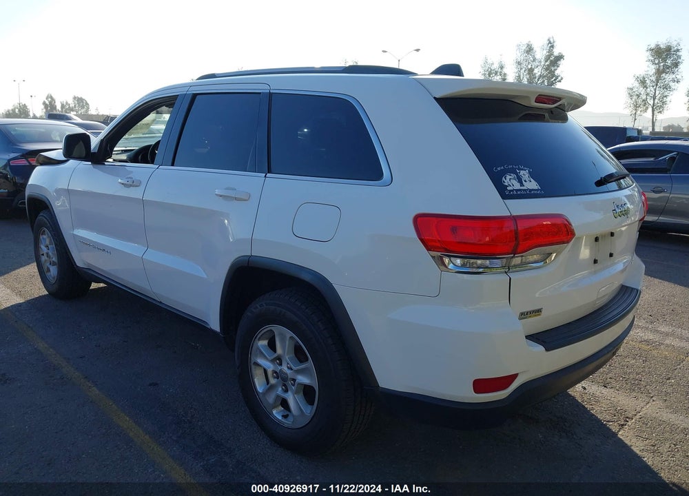 2015 JEEP GRAND CHEROKEE LAREDO VIN: 1C4RJEAG7FC792460
