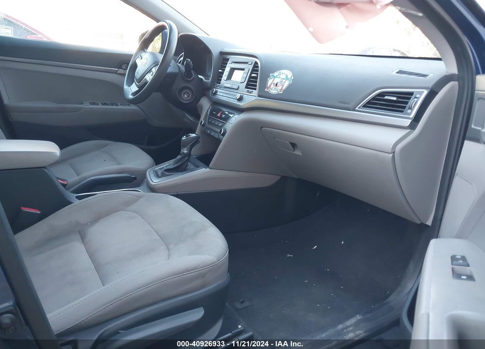 2017 HYUNDAI ELANTRA SE VIN: 5NPD74LF8HH166690
