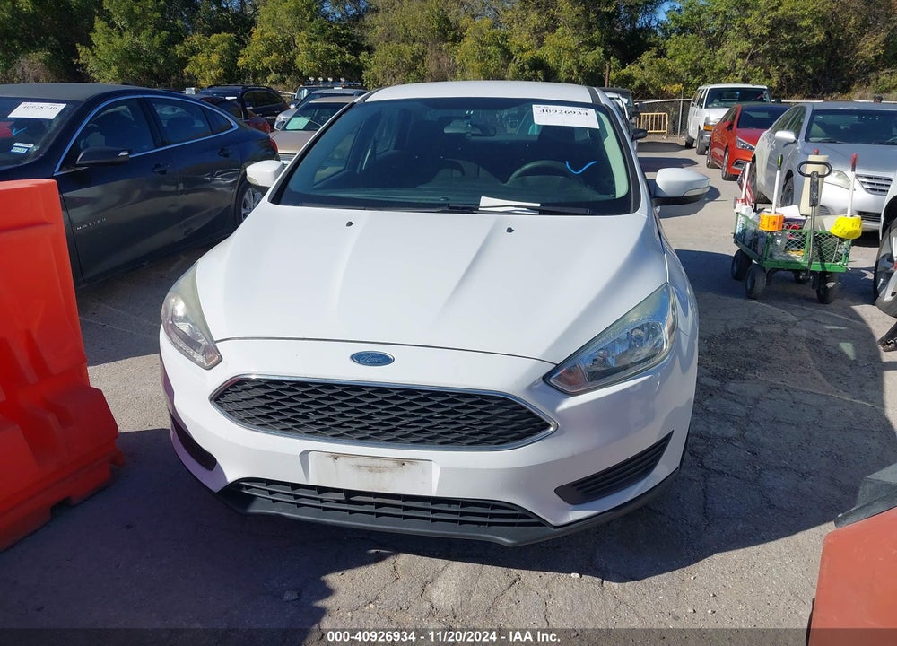 2015 FORD FOCUS SE VIN: 1FADP3F23FL203680