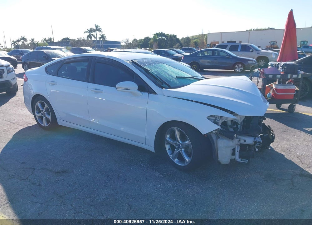 2015 FORD FUSION SE VIN: 3FA6P0H90FR211321