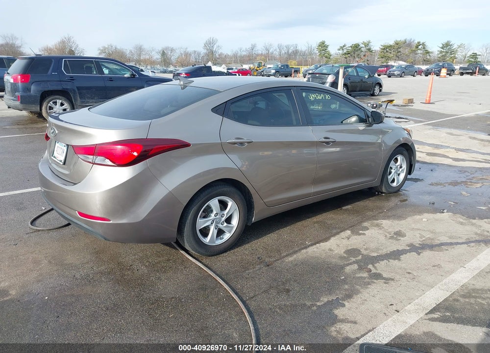 2014 HYUNDAI ELANTRA SE VIN: 5NPDH4AE9EH472879