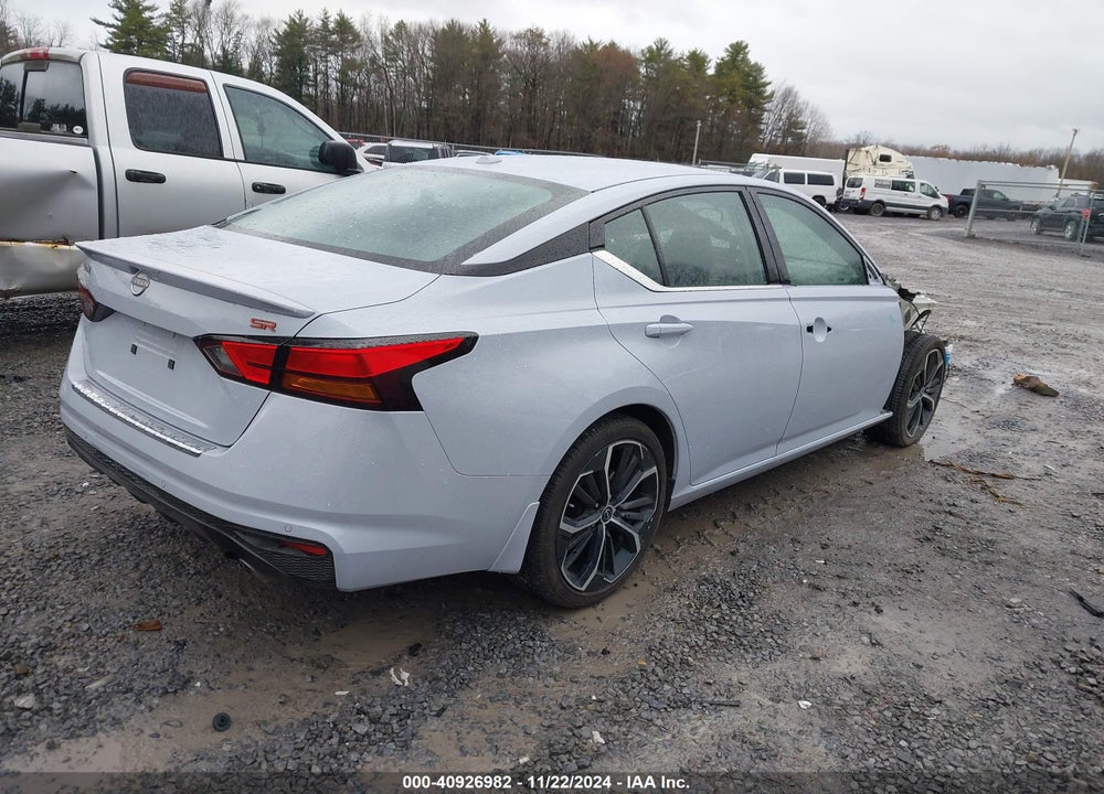 2023 NISSAN ALTIMA SR FWD VIN: 1N4BL4CV9PN398648