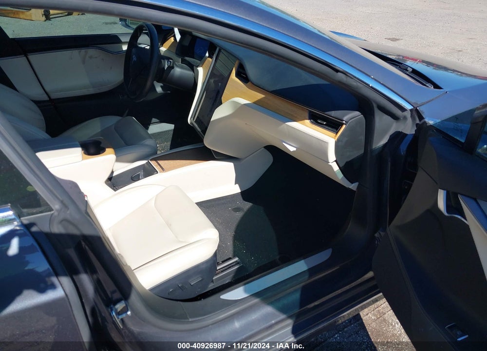 2020 TESLA MODEL S VIN: 5YJSA1E21LF413198