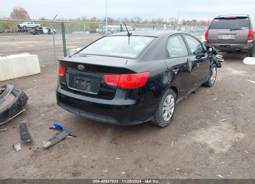 2011 KIA FORTE LX VIN: KNAFT4A28B5331193