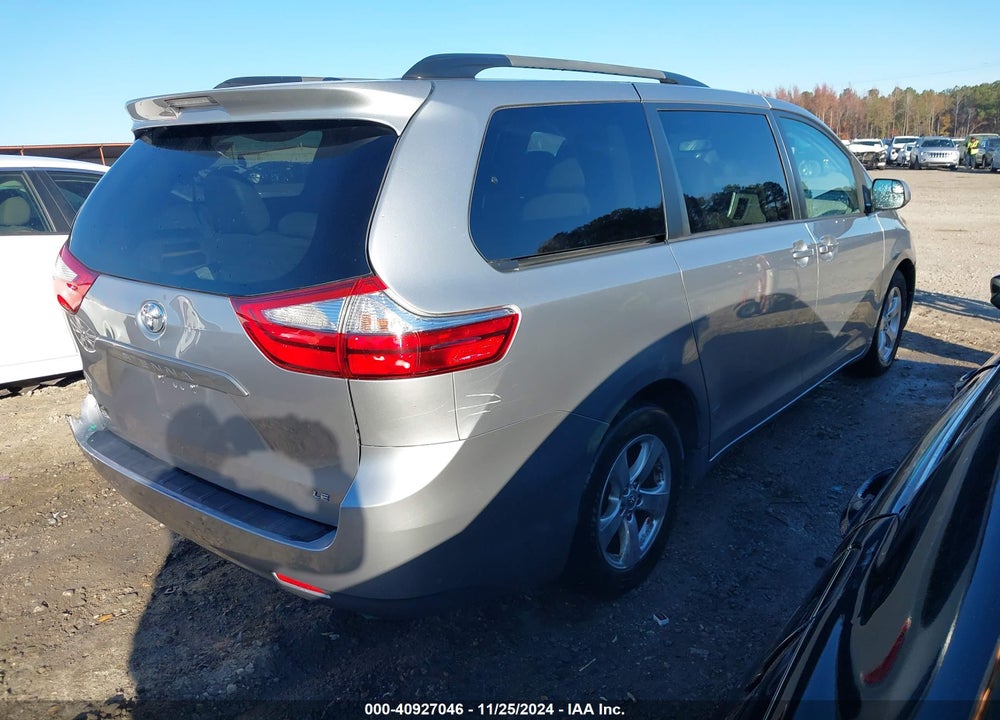 2017 TOYOTA SIENNA LE 8 PASSENGER VIN: 5TDKZ3DC7HS772606