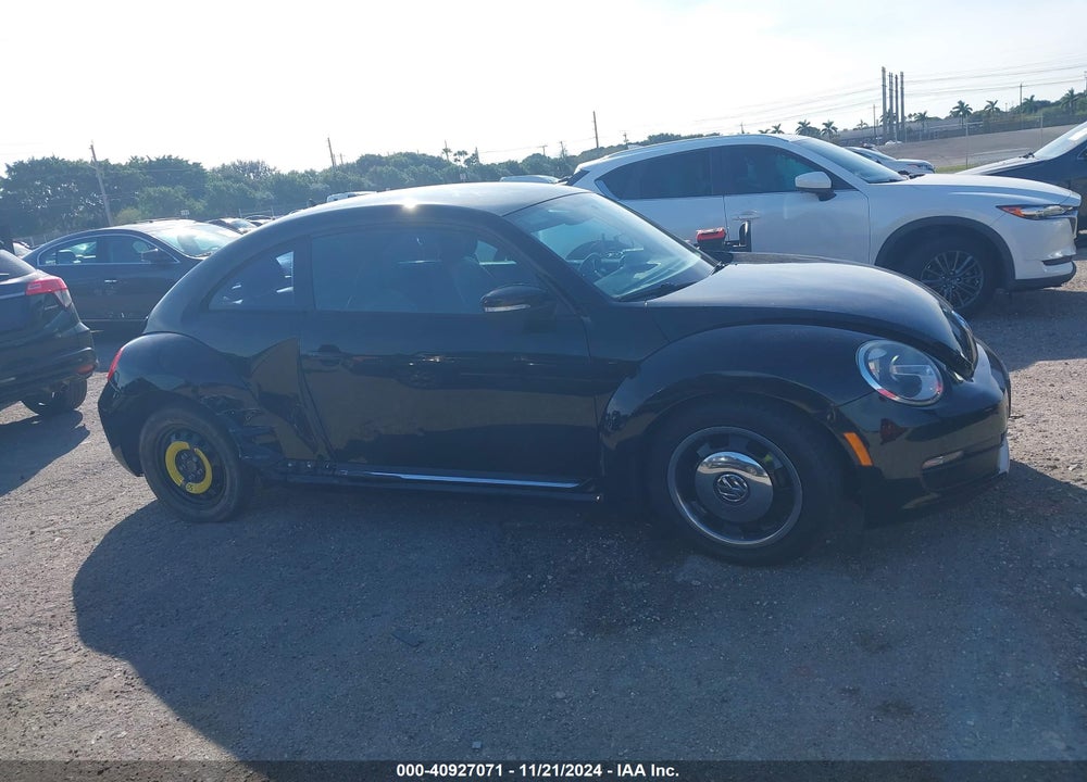 2012 VOLKSWAGEN BEETLE 2.5L VIN: 3VWJP7AT8CM655930