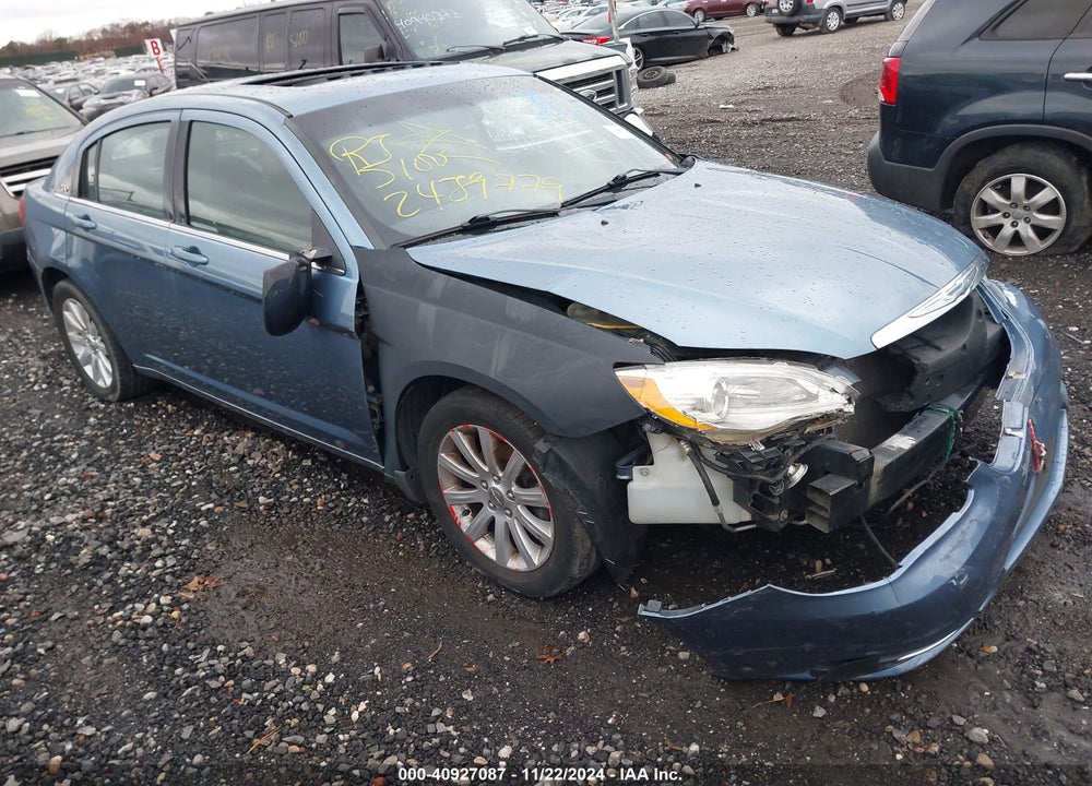 2011 CHRYSLER 200 TOURING VIN: 1C3BC1FB6BN589886