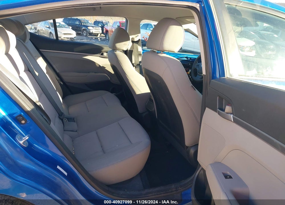 2017 HYUNDAI ELANTRA SE VIN: KMHD74LF4HU330826