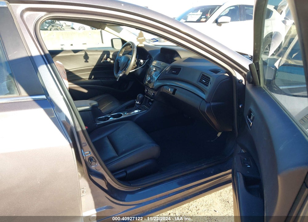 2015 ACURA ILX 2.0L VIN: 19VDE1F53FE002801