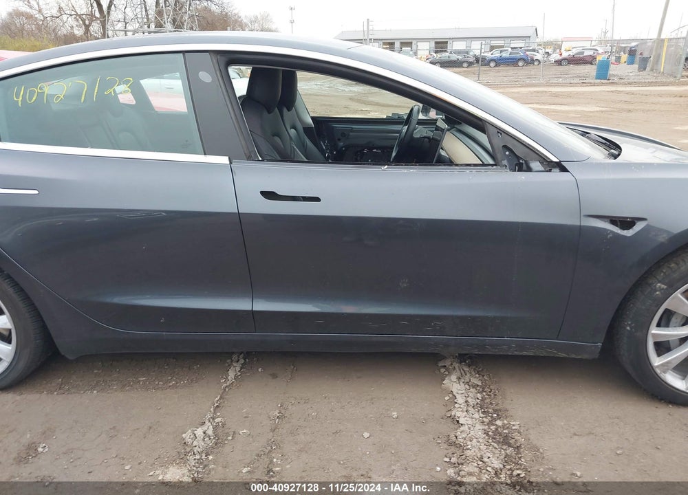 2018 TESLA MODEL 3 LONG RANGE/PERFORMANCE VIN: 5YJ3E1EB5JF121320
