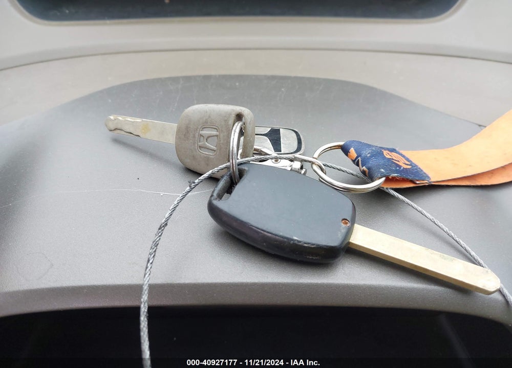 2006 HONDA CIVIC LX VIN: 1HGFA15506L001109