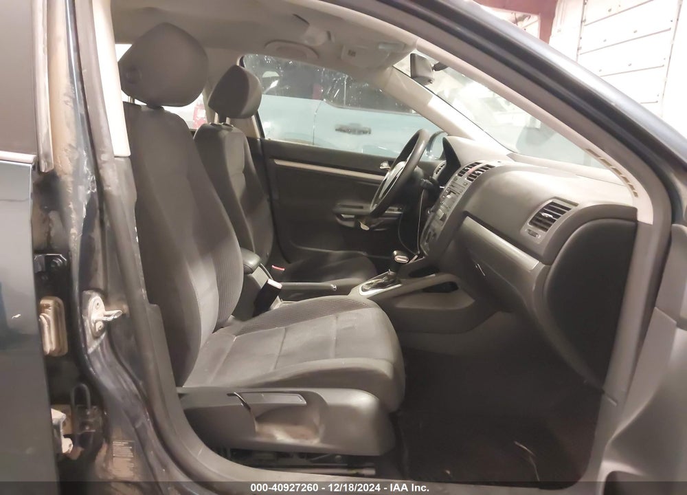 2005 VOLKSWAGEN JETTA VALUE EDITION VIN: 3VWPF71KX5M614867