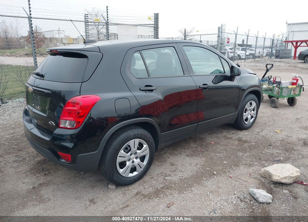 2019 CHEVROLET TRAX LS VIN: 3GNCJKSB7KL175461