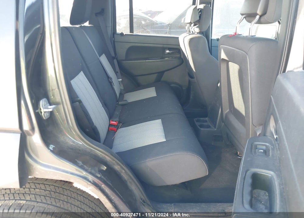 2010 JEEP LIBERTY SPORT VIN: 1J4PN2GK1AW147729