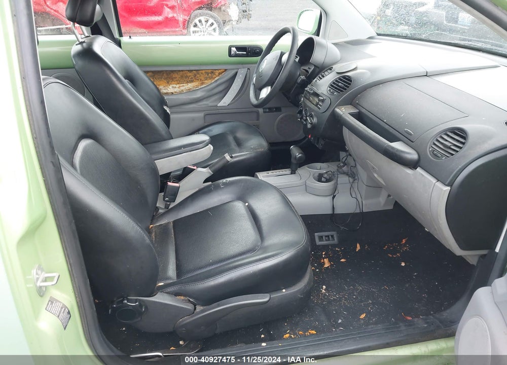 2002 VOLKSWAGEN NEW BEETLE GLS VIN: 3VWCK21C42M402015