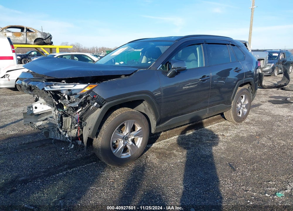 2022 TOYOTA RAV4 XLE VIN: 2T3W1RFV0NW195583