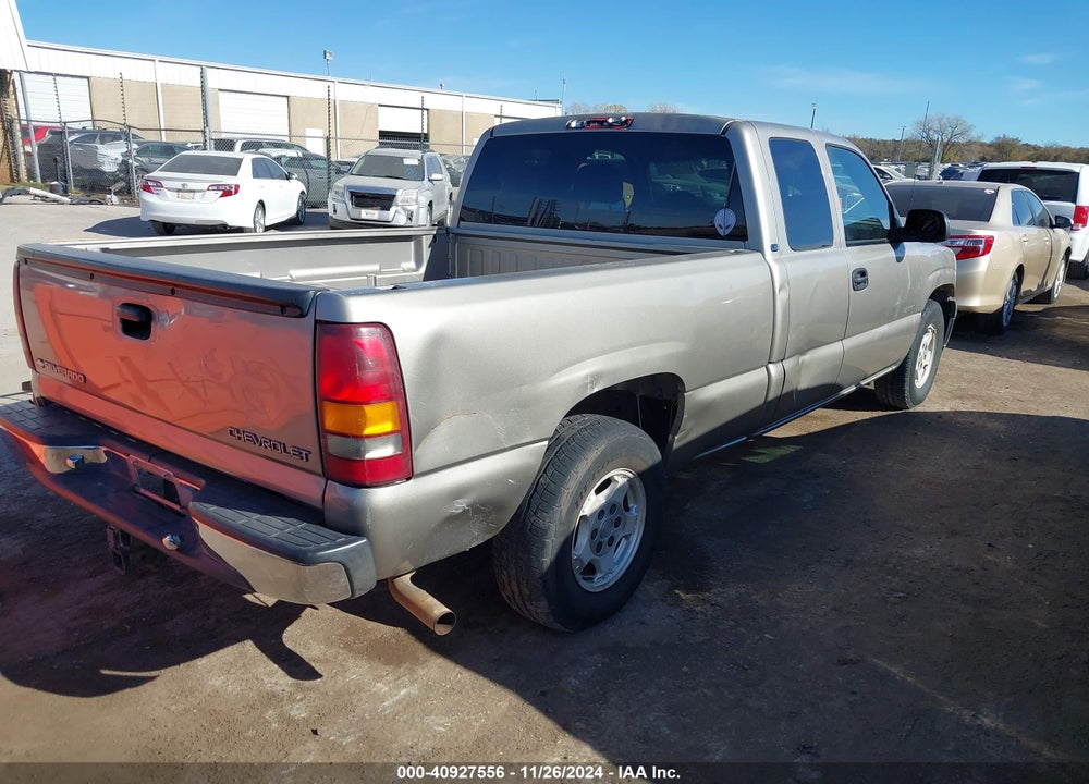 2002 CHEVROLET SILVERADO 1500 LS VIN: 2GCEC19T421140821
