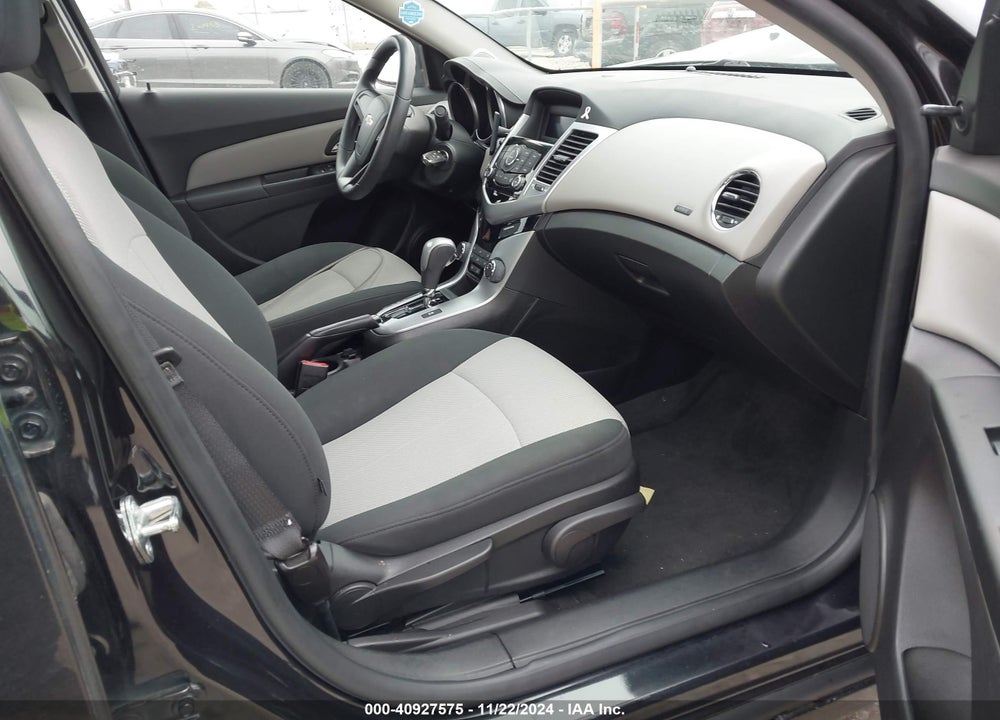 2011 CHEVROLET CRUZE LS VIN: 1G1PC5SHXB7292068
