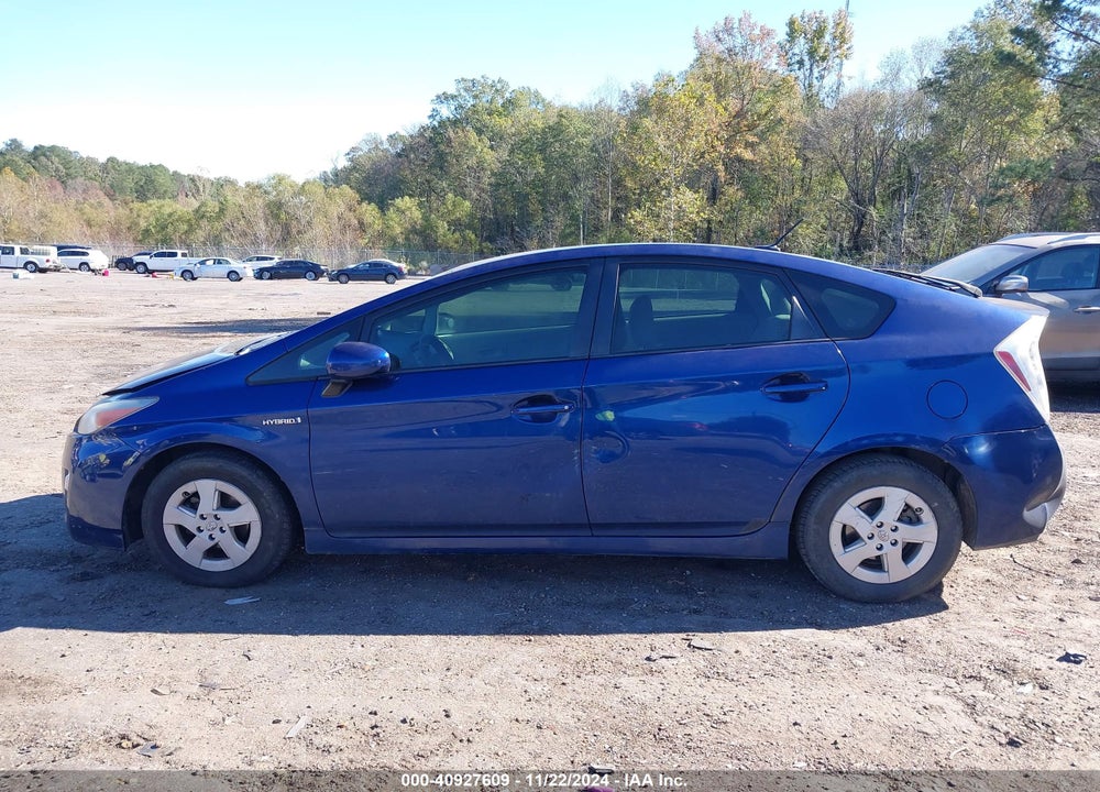 2011 TOYOTA PRIUS TWO VIN: JTDKN3DU3B1432863