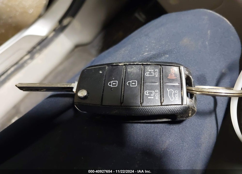 2016 KIA SEDONA LX VIN: KNDMB5C1XG6188062