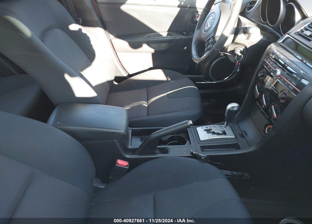 2008 MAZDA 3 S TOURING VIN: JM1BK324381186935