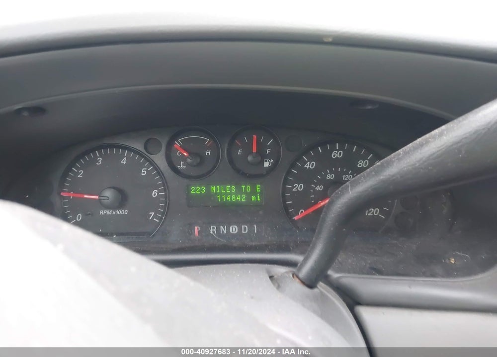 2005 FORD TAURUS SE VIN: 1FAFP53U95A298444