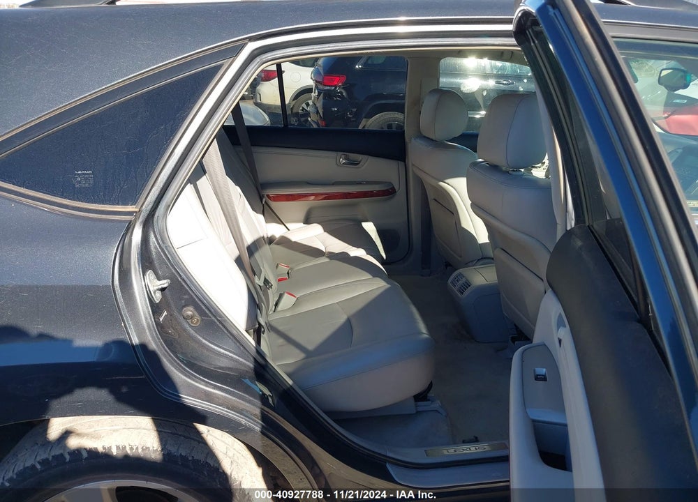 2004 LEXUS RX 330 VIN: JTJGA31U040011081