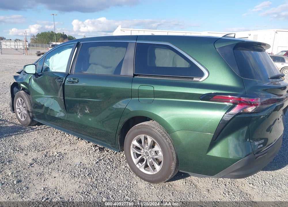 2024 TOYOTA SIENNA LE VIN: 5TDKSKFC4RS135833