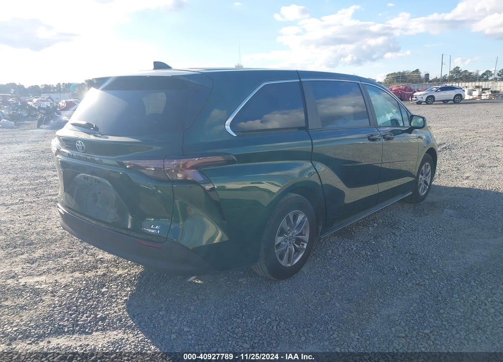 2024 TOYOTA SIENNA LE VIN: 5TDKSKFC4RS135833
