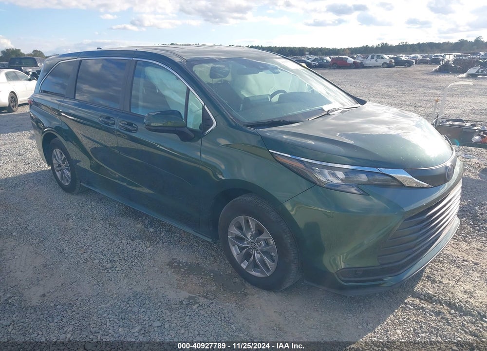 2024 TOYOTA SIENNA LE VIN: 5TDKSKFC4RS135833