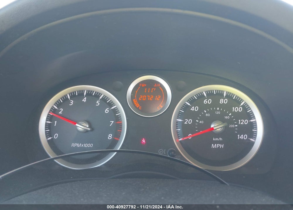 2011 NISSAN SENTRA SE-R SPEC V VIN: 3N1CB6AP2BL606219