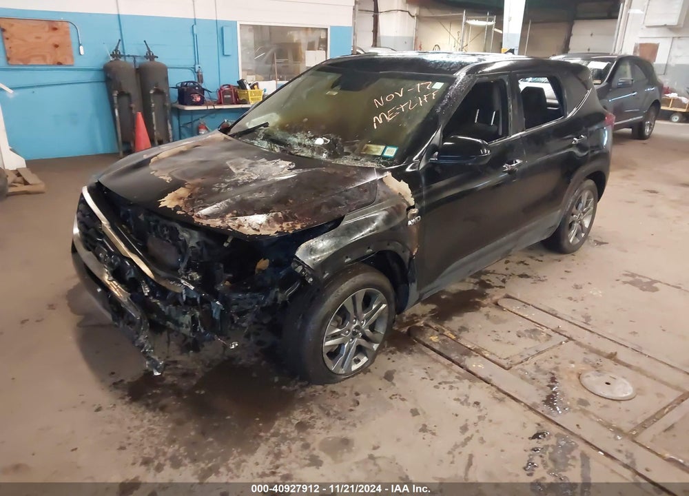 2022 KIA SELTOS LX VIN: KNDEPCAAXN7281832