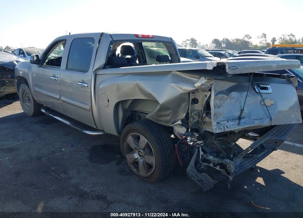 2009 CHEVROLET SILVERADO 1500 LT VIN: 3GCEC230X9G156060