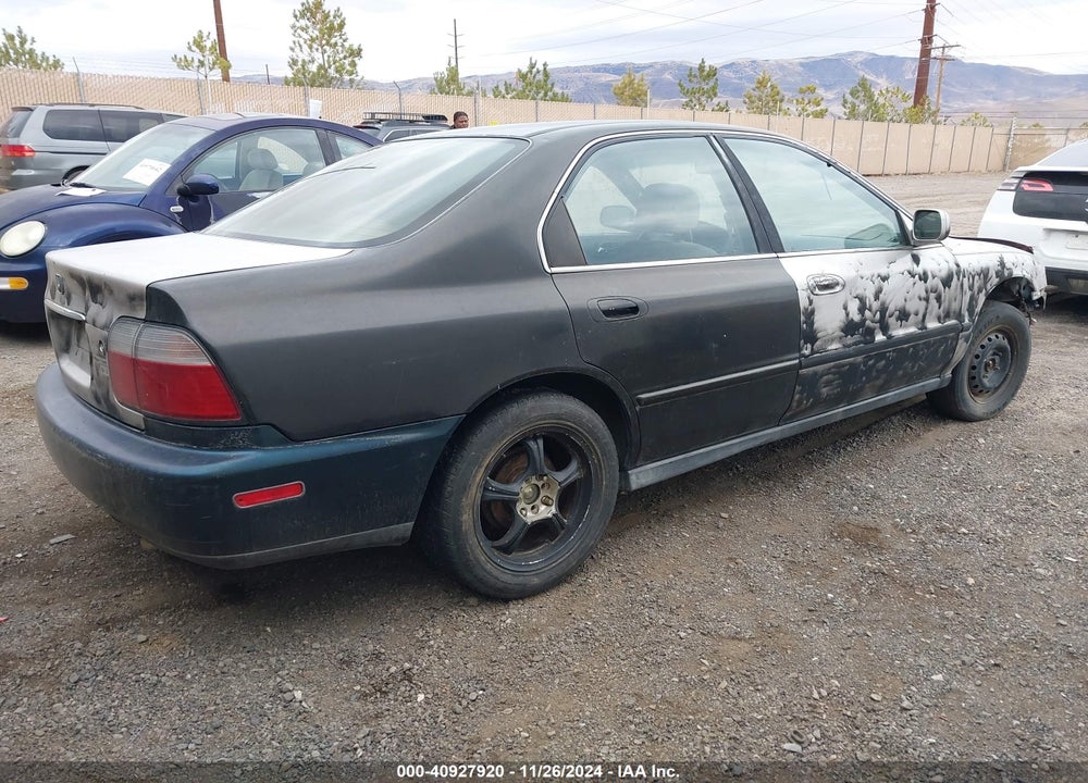 1997 HONDA ACCORD SE VIN: 1HGCD5601VA199407