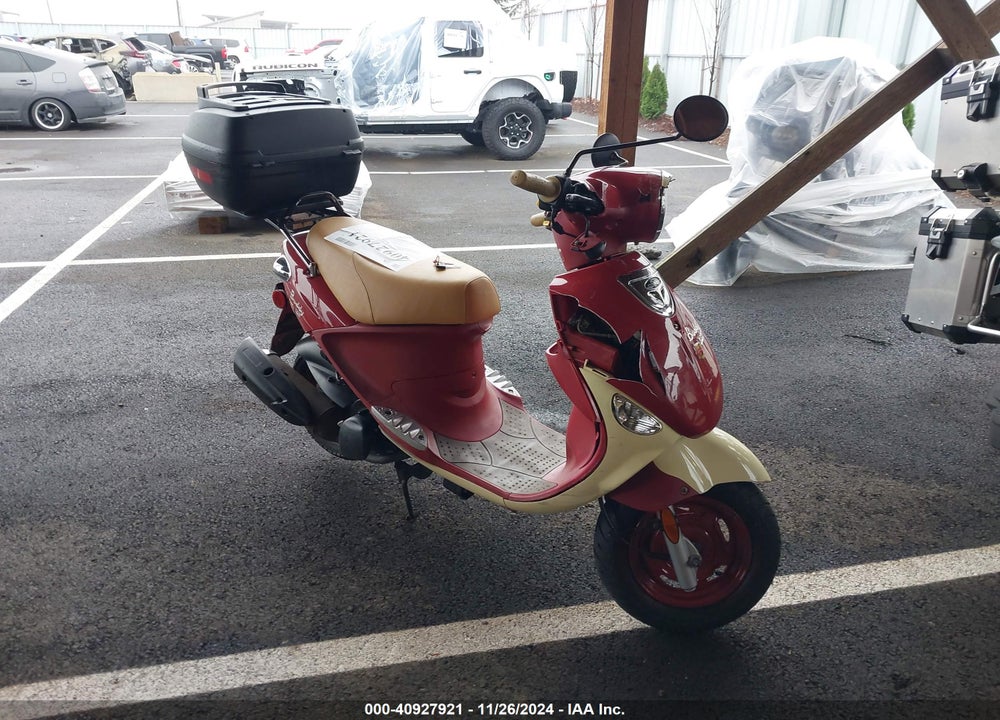 2009 GENUINE SCOOTER CO. BUDDY 150/ST TROPEZ VIN: RFVPAC60291004035