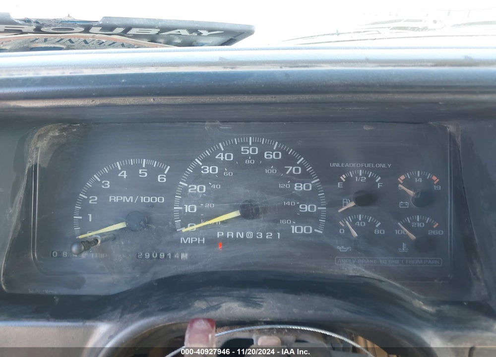 1998 CHEVROLET K1500 FLEETSIDE VIN: 1GCEK19R8WR157173